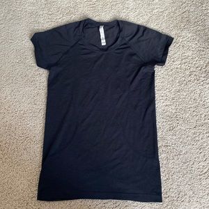 Black Lululemon Swiftly Tech